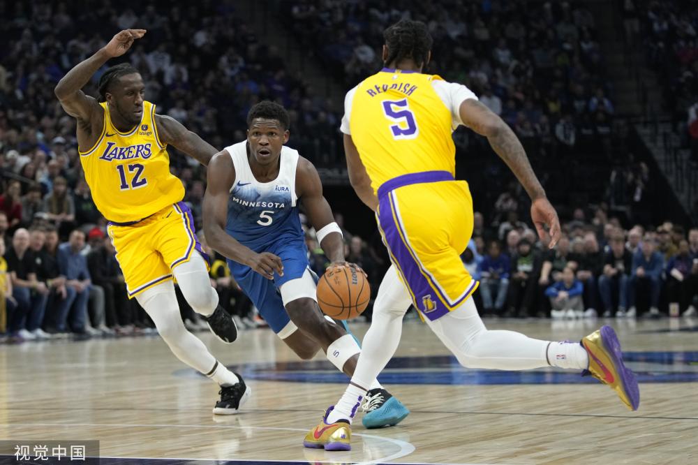 个别具一格 个别具一格